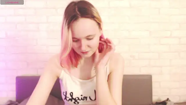 Snapshot of Ericha_Stone chatting on 10, 2, 2026 Ericha Stone online show from 10, 2, 2026