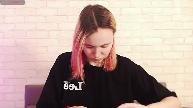 Snapshot of Ericha_Stone chatting on 14, 2, 2026 Ericha Stone online show from 14, 2, 2026