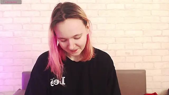 Snapshot of Ericha_Stone chatting on 18, 2, 2026 Ericha Stone online show from 18, 2, 2026