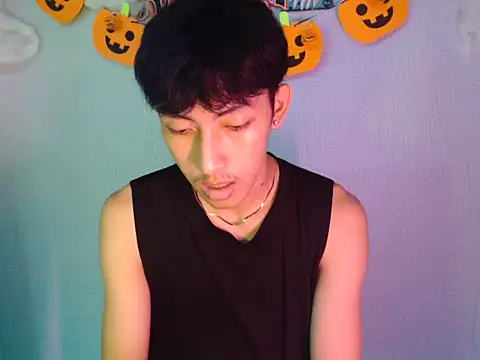 Make your ladyxx online show from 17, 10, 2025