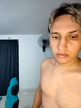 leoncito7777 online show from 3, 12, 2025