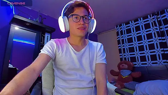 Lunarie  online show from 10, 9, 2025