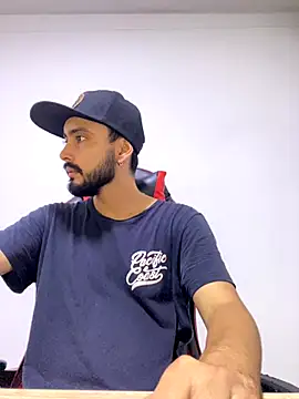 Snapshot of cristopher_wallacee chatting on 7, 10, 2025 cristopher wallacee online show from 7, 10, 2025