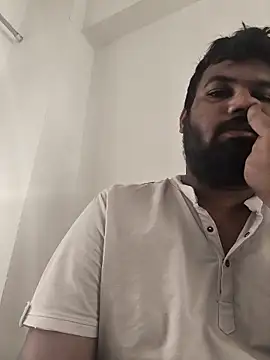 vinay smalldick online show from 7, 4, 2026