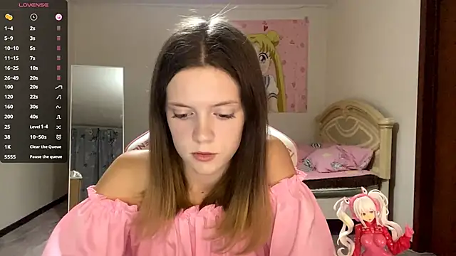 VibeQueenLucy online show from 5, 10, 2025