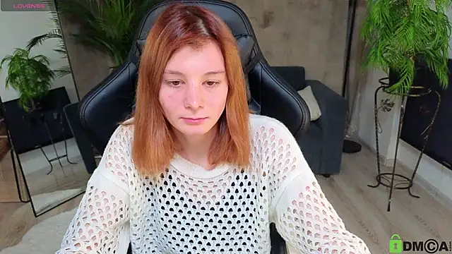 EllinEverly online show from 9, 9, 2025