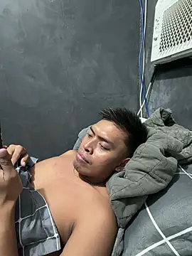 MisterMidnightXXX online show from 17, 7, 2026