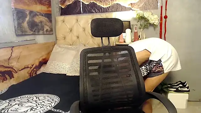 Skinny CumLoader69 online show from 18, 9, 2025