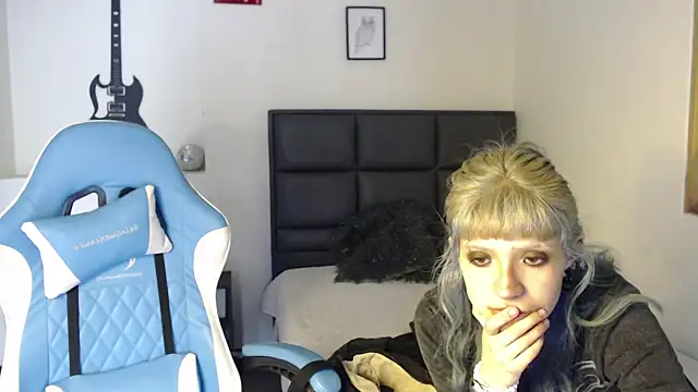 Amnesia  online show from 5, 11, 2025