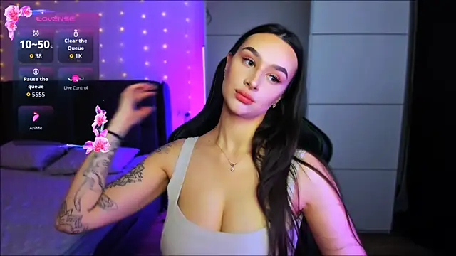 Veronica Larsson online show from 30, 11, 2025