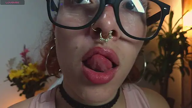 Snapshot of bri_von_dhara__ chatting on 11, 6, 2026 bri von dhara online show from 11, 6, 2026