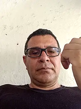 Snapshot of voyerista50 chatting on 22, 9, 2025 voyerista50 online show from 22, 9, 2025