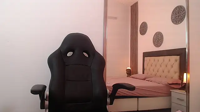 Red kytty6 online show from 28, 10, 2025