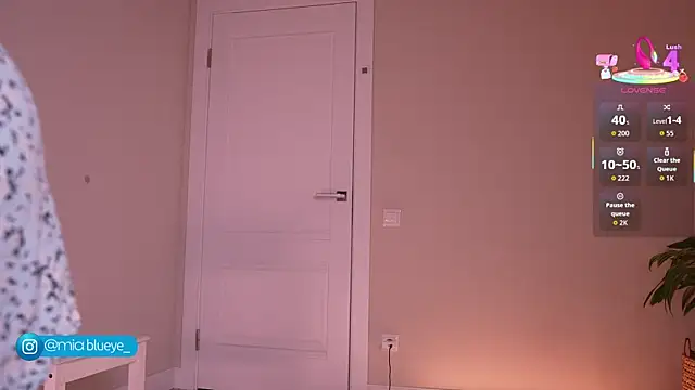 Miablueye online show from 14, 11, 2025