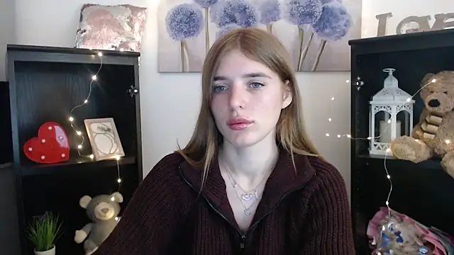 JuiceLips   online show from 30, 9, 2025