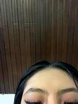 KloePink  online show from 3, 10, 2025