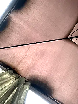 KloePink  online show from 2, 12, 2025