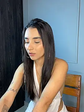 Zafira Montiel online show from 8, 2, 2026