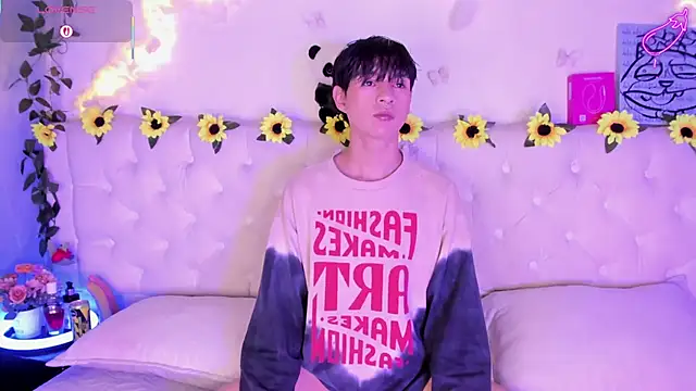 Snapshot of AleAurarashi chatting on 17, 2, 2026 AleAurarashi online show from 17, 2, 2026