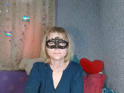 Miss Nona online show from 23, 10, 2025