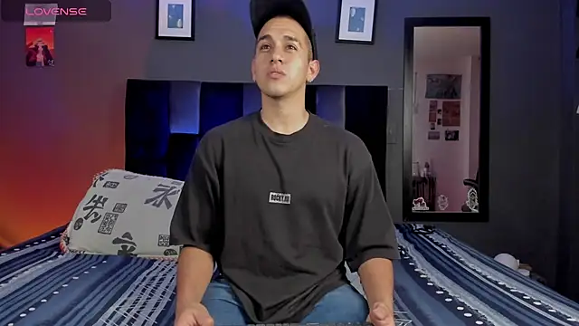 Snapshot of OliverrSilver chatting on 28, 7, 2026 OliverrSilver online show from 28, 7, 2026