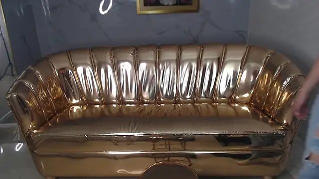 kim lush s online show from 12, 9, 2025