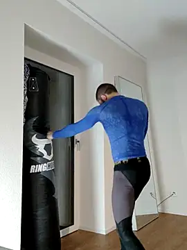 EyesNeverLies online show from 28, 9, 2025