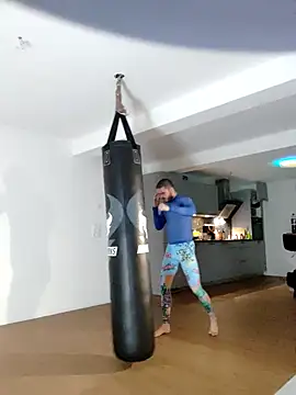 EyesNeverLies online show from 11, 10, 2025