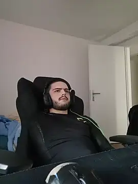 EyesNeverLies online show from 31, 10, 2025