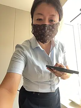 300-AMAM online show from 30, 9, 2025