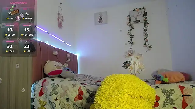 Liahdiaz  online show from 26, 2, 2026