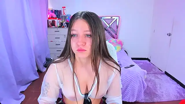 Luna Analya online show from 28, 10, 2025