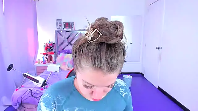 Snapshot of Luna_Analya chatting on 2, 2, 2026 Luna Analya online show from 2, 2, 2026