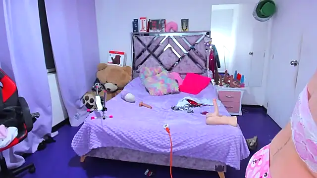 Snapshot of Luna_Analya chatting on 11, 4, 2026 Luna Analya online show from 11, 4, 2026