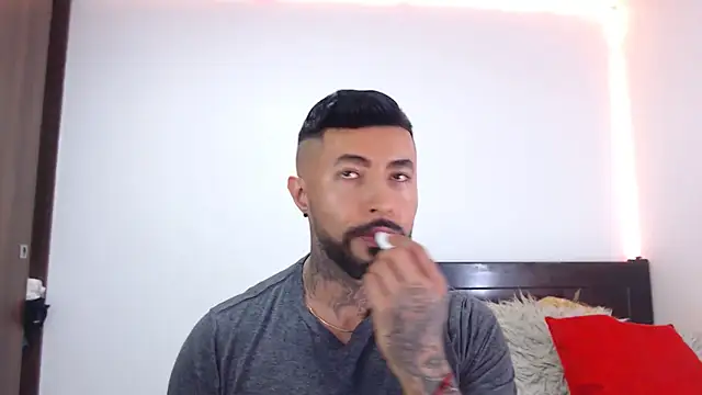 andrea de lucaa online show from 10, 2, 2026