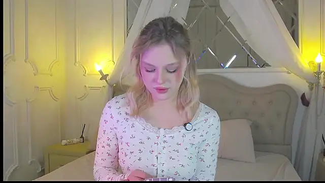 Snapshot of CaitlinSugar chatting on 3, 2, 2026 CaitlinSugar online show from 3, 2, 2026