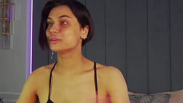 VioletAsh online show from 4, 12, 2025