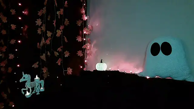   Leyla   online show from 20, 10, 2025