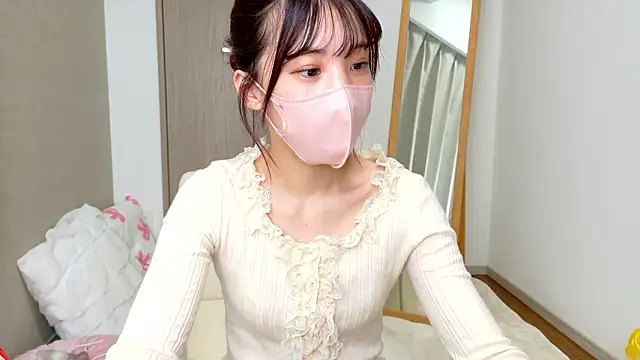 Snapshot of riri__nyan_o0 chatting on 29, 4, 2026 riri nyan o0 online show from 29, 4, 2026
