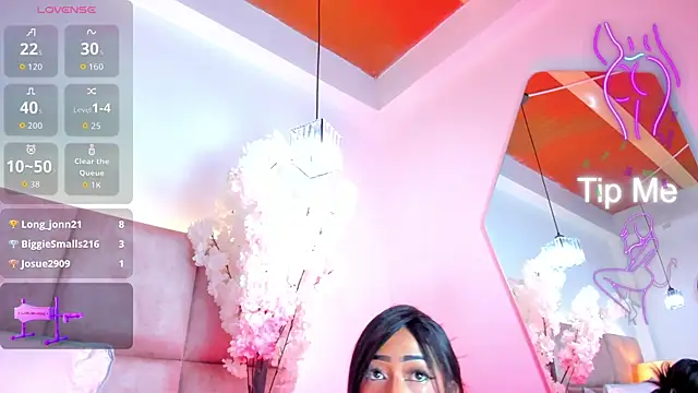 Snapshot of KatheMiler chatting on 6, 4, 2026 KatheMiler online show from 6, 4, 2026