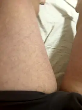 Snapshot of Garryo134 chatting on 5, 11, 2025 Garryo134 online show from 5, 11, 2025