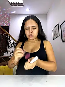 Snapshot of EmilyHarperr chatting on 23, 9, 2025 EmilyHarperr online show from 23, 9, 2025