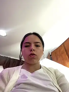 Snapshot of EmilyHarperr chatting on 3, 10, 2025 EmilyHarperr online show from 3, 10, 2025