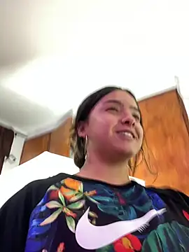 Snapshot of EmilyHarperr chatting on 20, 10, 2025 EmilyHarperr online show from 20, 10, 2025