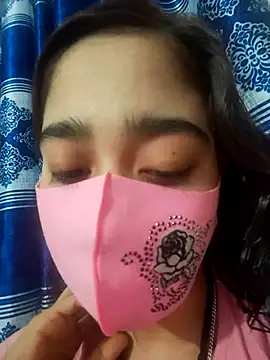 Snapshot of maya-Couple19 chatting on 17, 10, 2025 maya-Couple19 online show from 17, 10, 2025