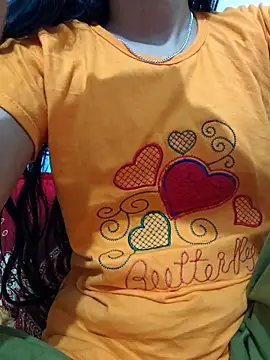 Snapshot of maya-Couple19 chatting on 31, 10, 2025 maya-Couple19 online show from 31, 10, 2025