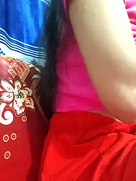 Snapshot of maya-Couple19 chatting on 1, 11, 2025 maya-Couple19 online show from 1, 11, 2025