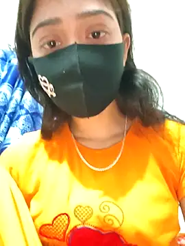 Snapshot of maya-Couple19 chatting on 10, 11, 2025 maya-Couple19 online show from 10, 11, 2025