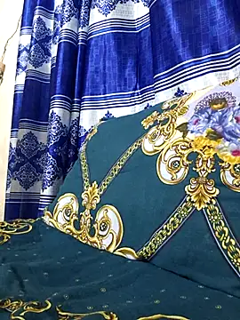 Snapshot of maya-Couple19 chatting on 23, 11, 2025 maya-Couple19 online show from 23, 11, 2025