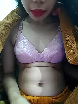 Snapshot of maya-Couple19 chatting on 7, 1, 2026 maya-Couple19 online show from 7, 1, 2026